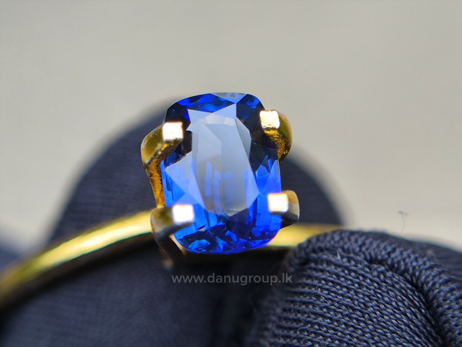 Ceylon Blue Sapphire