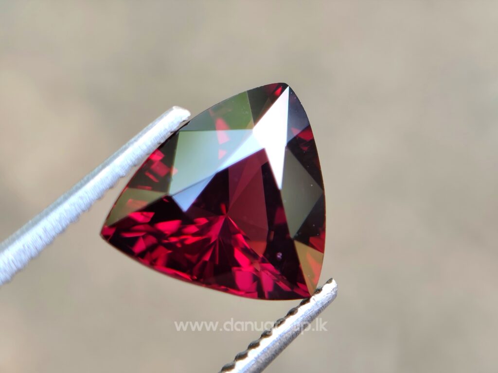CEYLON NATURAL RED SPINEL