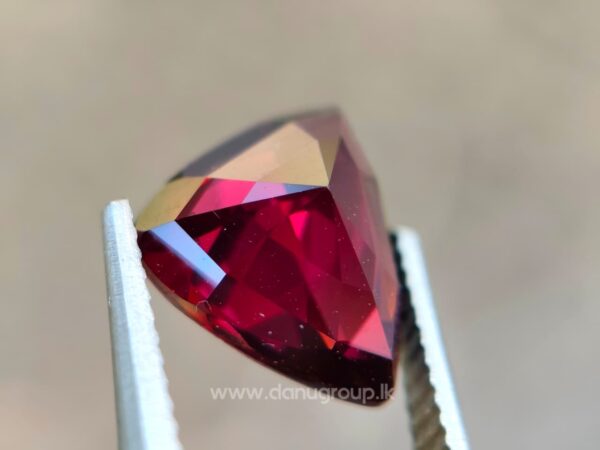 CEYLON NATURAL RED SPINEL