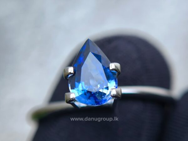 Ceylon Blue Sapphire Pear - Image 4