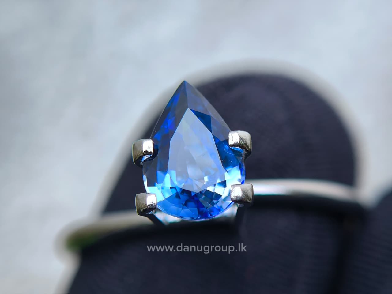 Ceylon Blue Sapphire Pear - Image 4