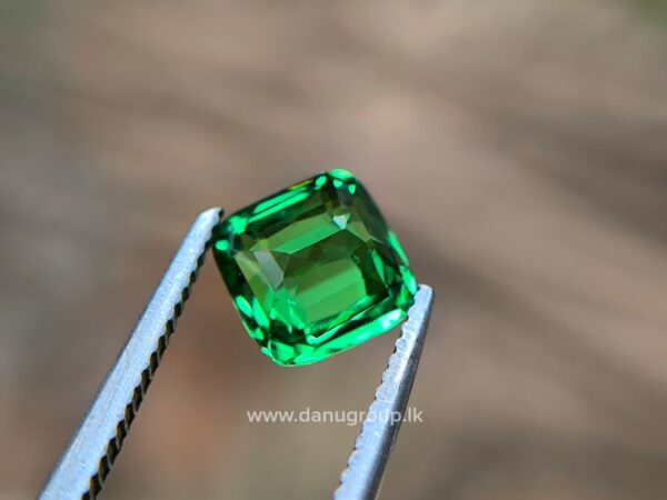 Natural Tsavorite Garnet - Image 13