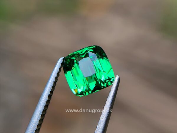 Natural Tsavorite Garnet - Image 14