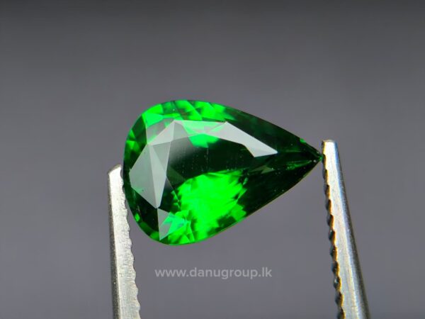 Natural Tsavorite Garnet