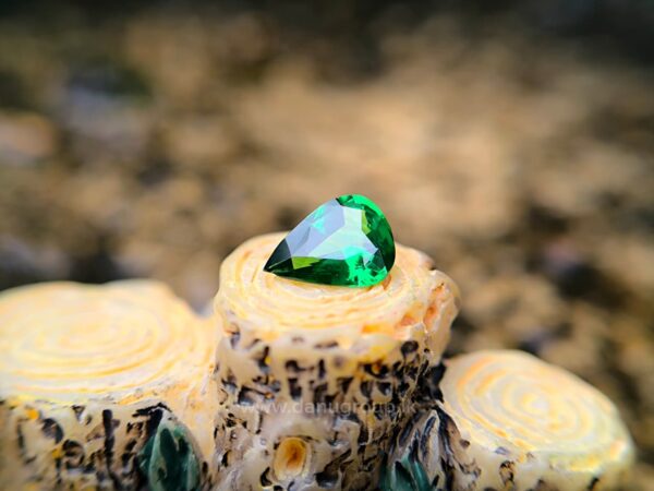 Natural Tsavorite Garnet