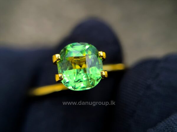 Natural Tsavorite Garnet