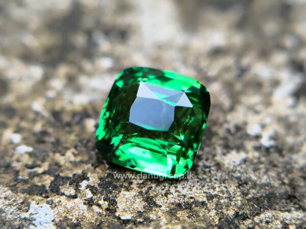 Natural Tsavorite Garnet - Image 21