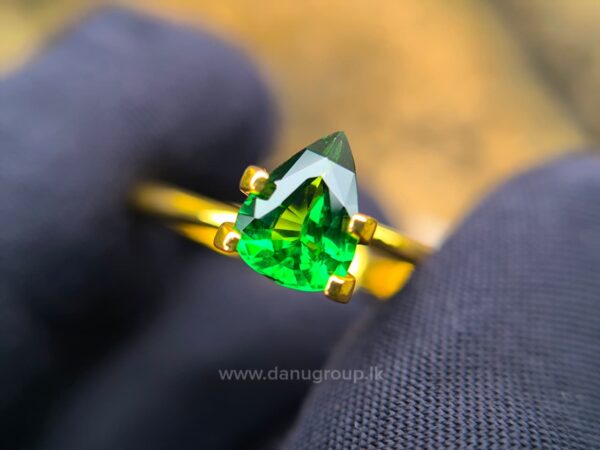 Natural Tsavorite Garnet