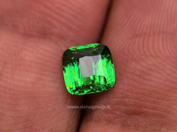 Natural Tsavorite Garnet - Image 3