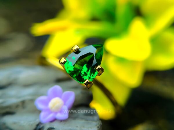 Natural Tsavorite Garnet