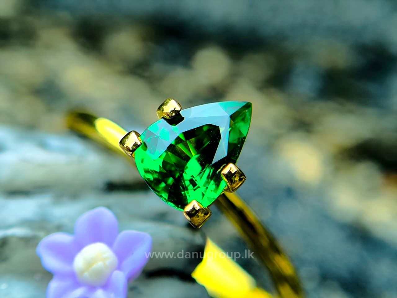 Natural Tsavorite Garnet - Image 10