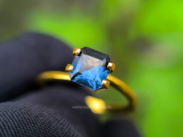 CEYLON NATURAL BLUE SPINEL