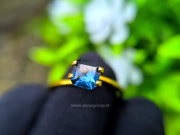 CEYLON NATURAL BLUE SPINEL