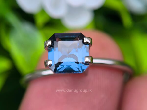 CEYLON NATURAL BLUE SPINEL