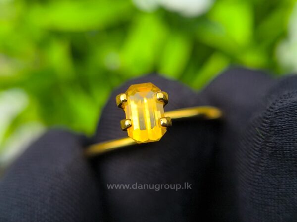Ceylon Yellow Sapphire Octagon