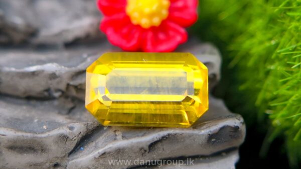Ceylon Yellow Sapphire Octagon