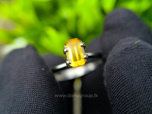 Ceylon Yellow Sapphire Octagon