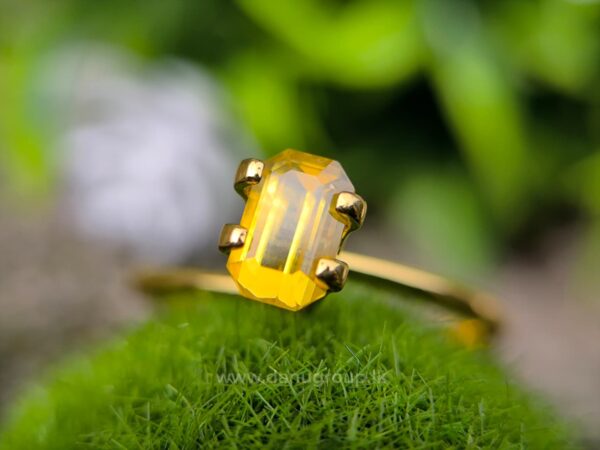 Ceylon Yellow Sapphire Octagon