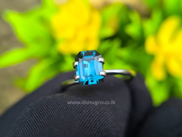 CEYLON NATURAL BLUE SPINEL