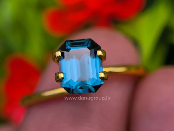 CEYLON NATURAL BLUE SPINEL