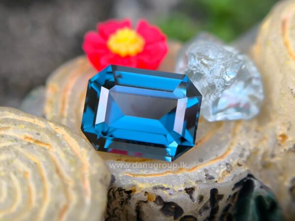 CEYLON NATURAL BLUE SPINEL