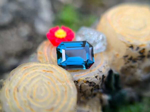 CEYLON NATURAL BLUE SPINEL