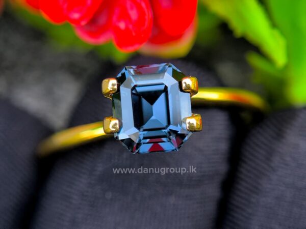 CEYLON NATURAL SPINEL