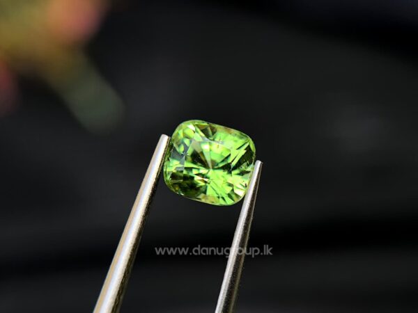 Natural Tsavorite Garnet