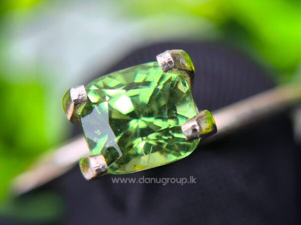 Natural Tsavorite Garnet