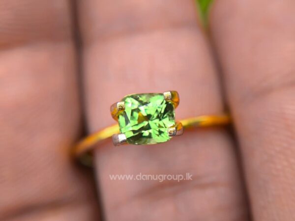 Natural Tsavorite Garnet