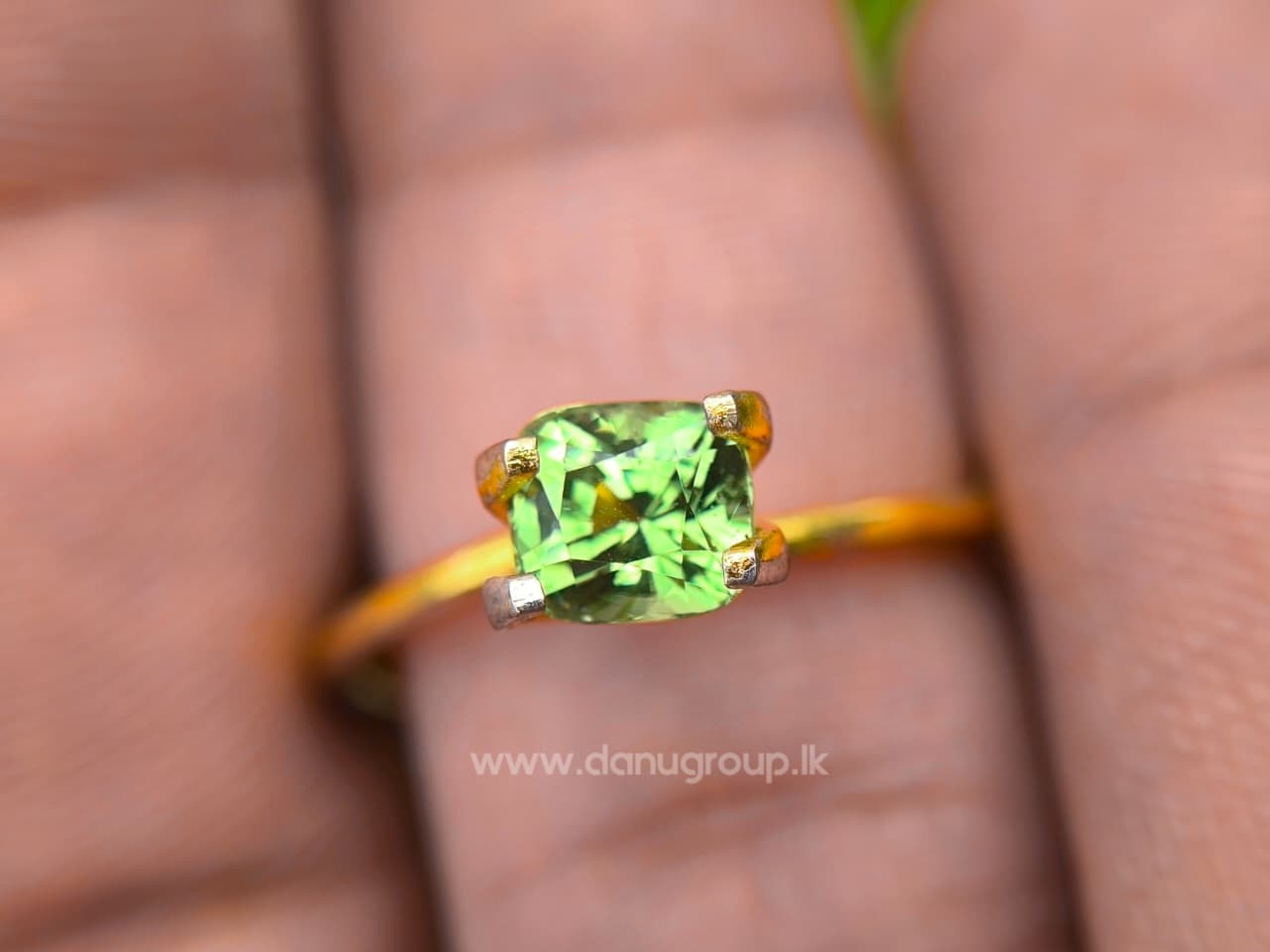 Natural Tsavorite Garnet