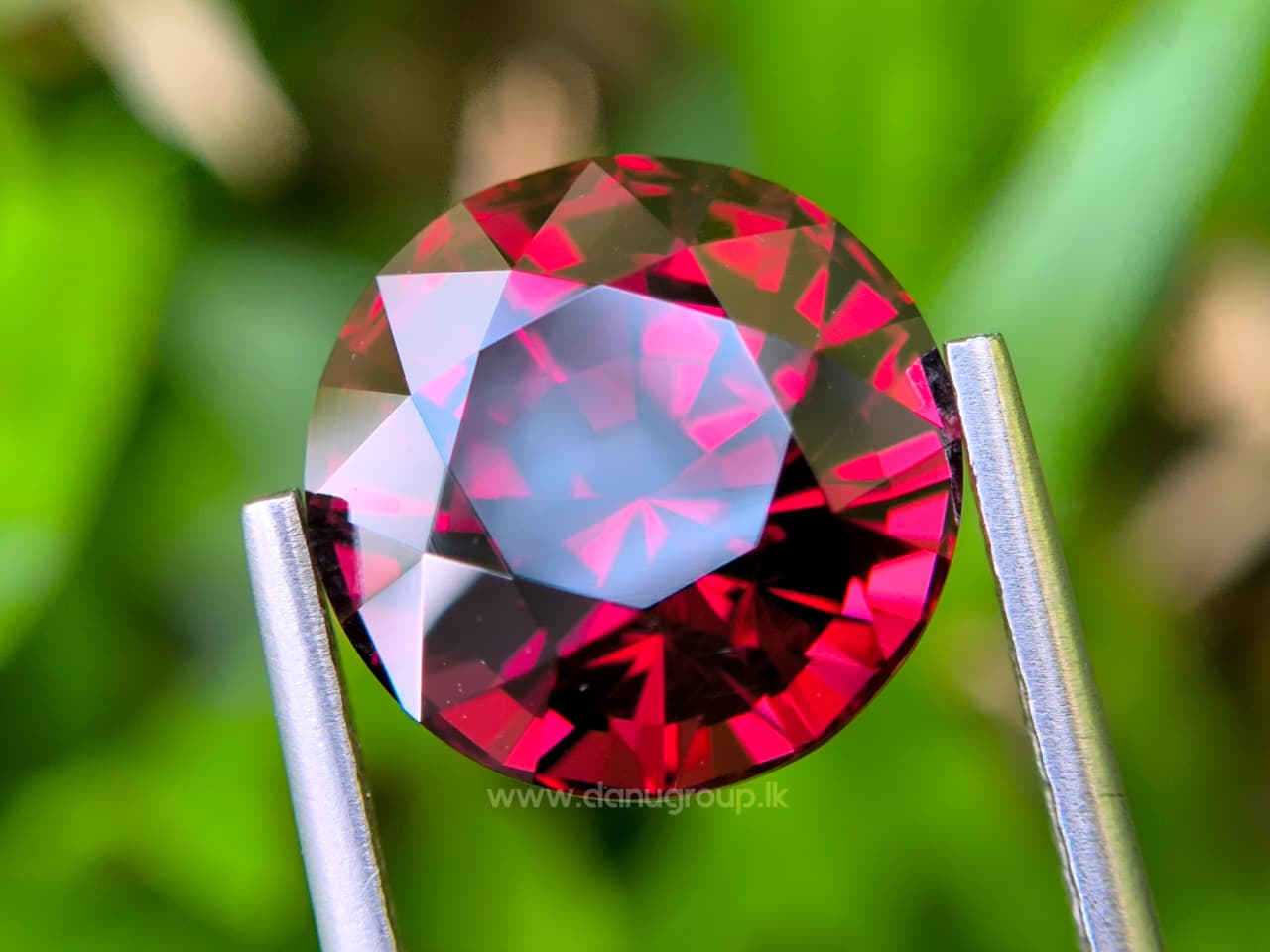 Ceylon Natural Red Garnet Round