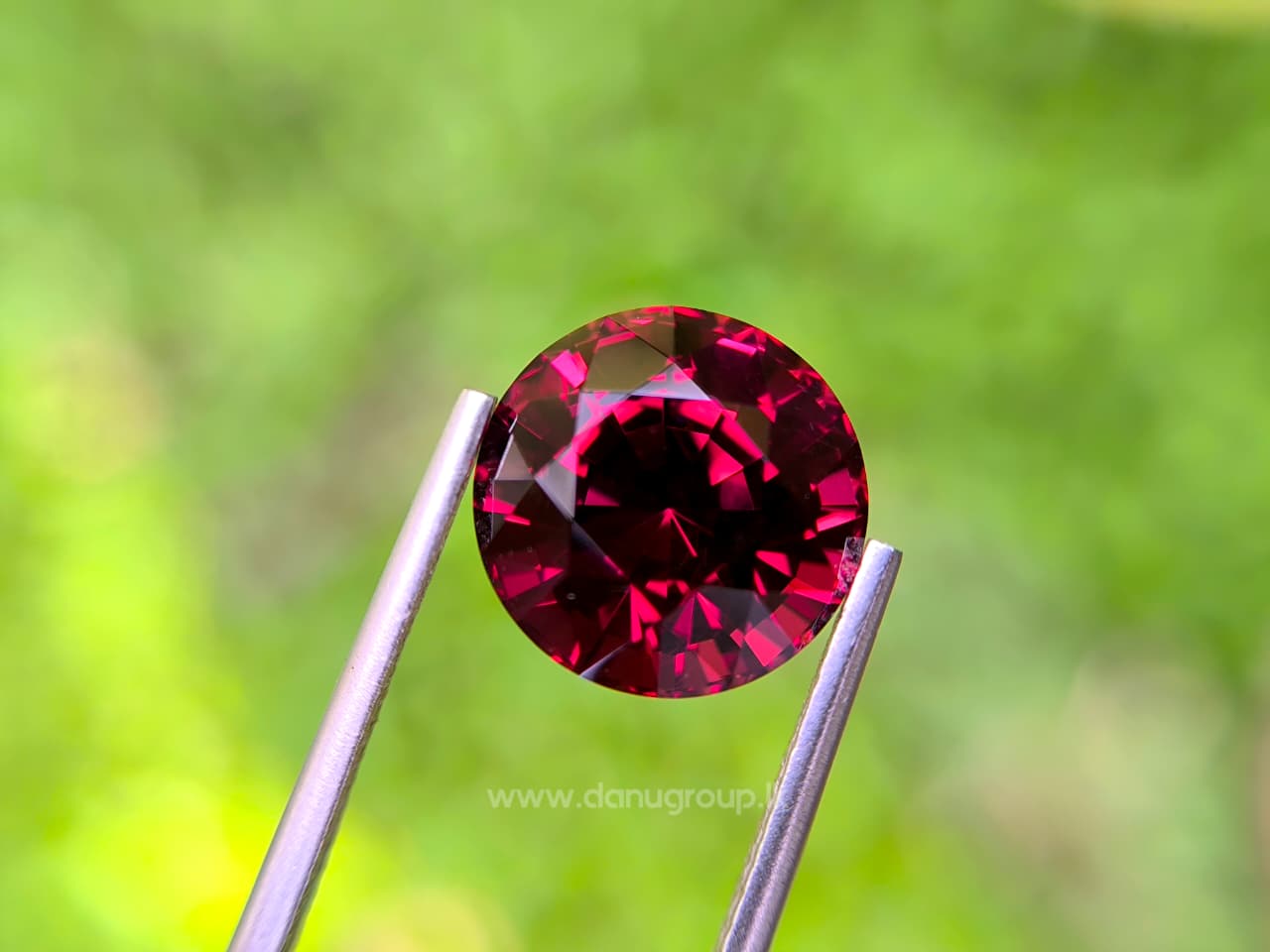 Ceylon Natural Red Garnet Round