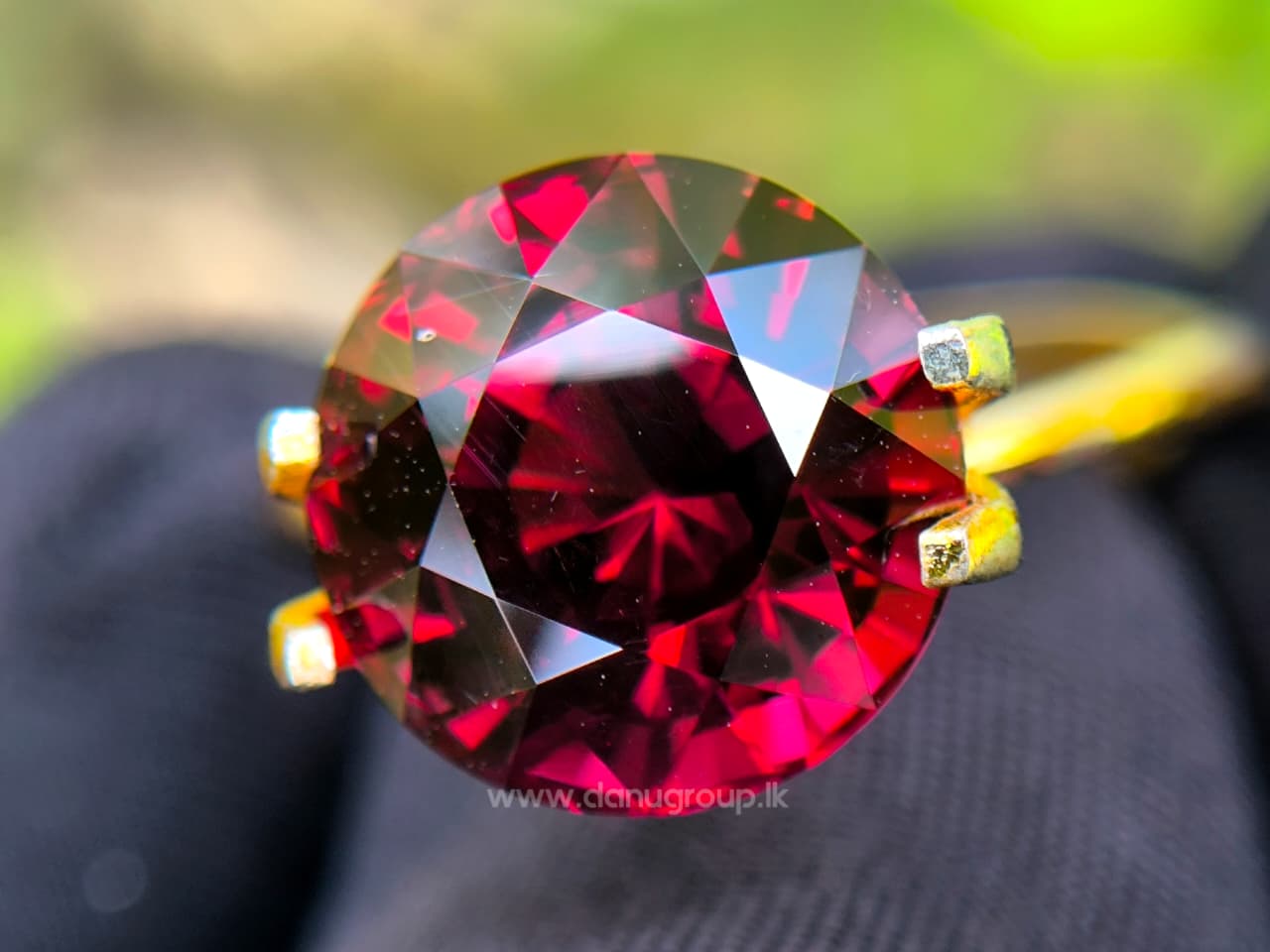 Ceylon Natural Red Garnet Round