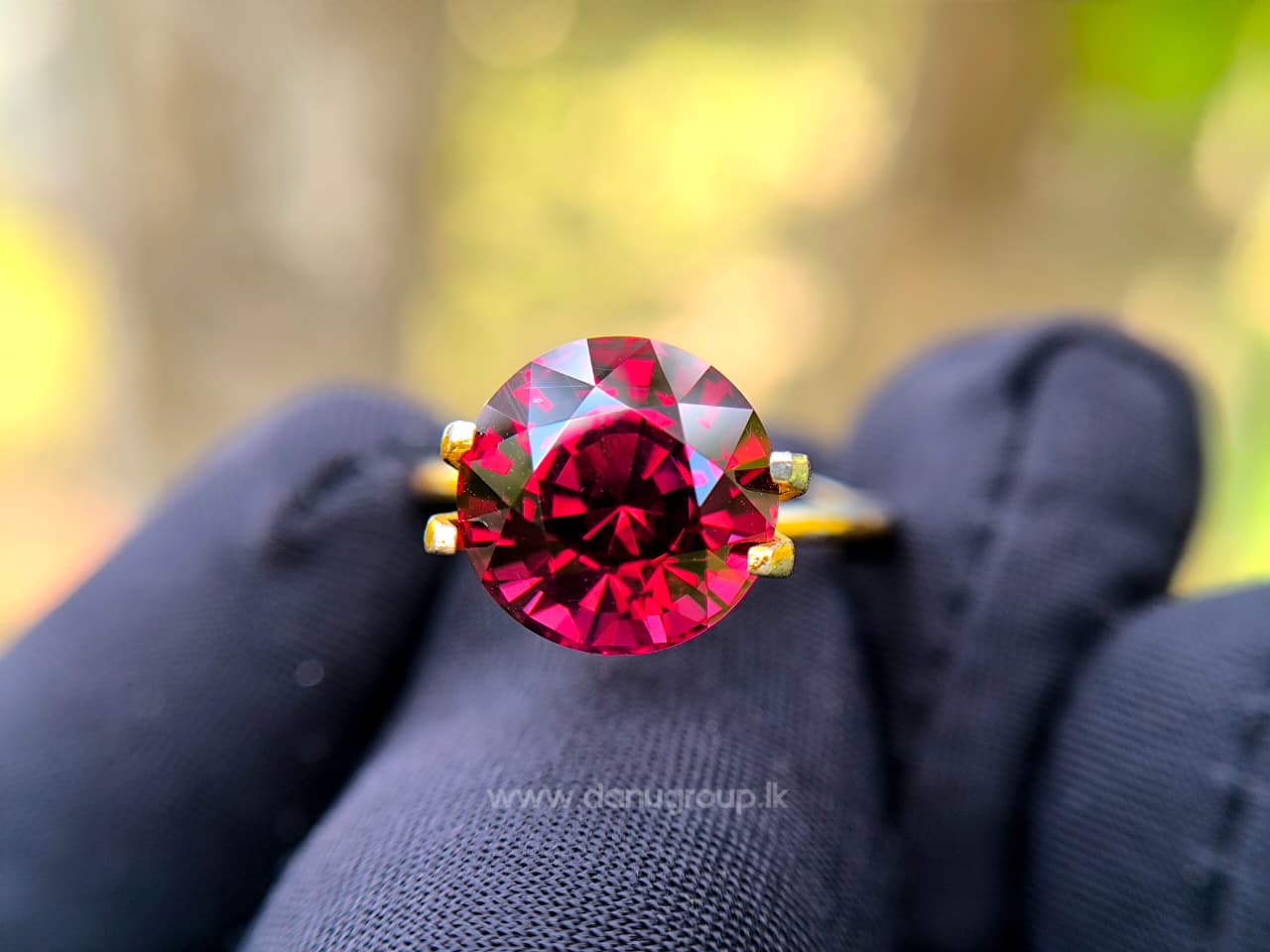 Ceylon Natural Red Garnet Round