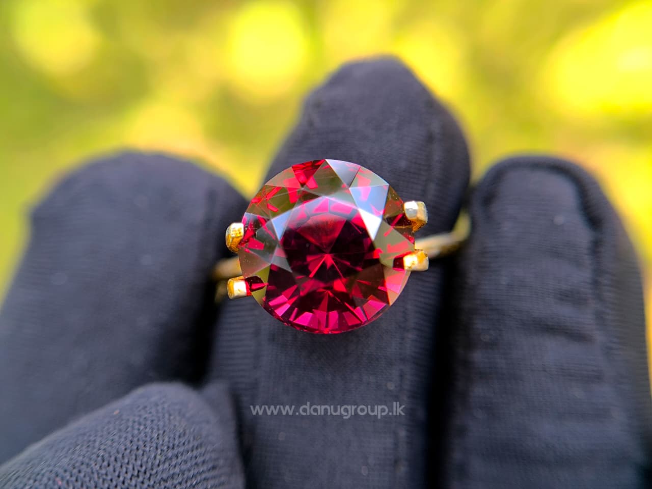 Ceylon Natural Red Garnet Round