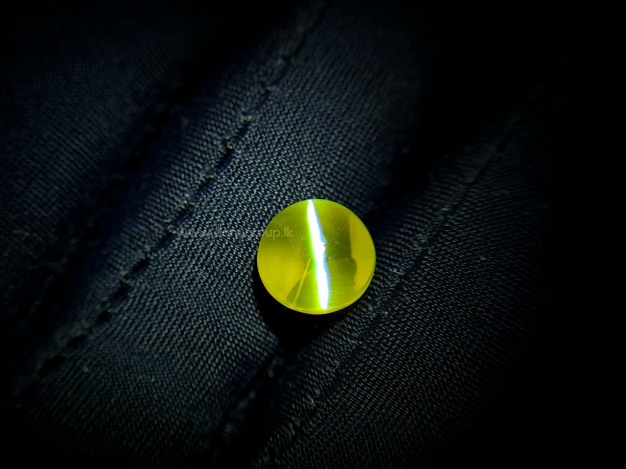 NATURAL CHRYSOBERYL CATS EYE